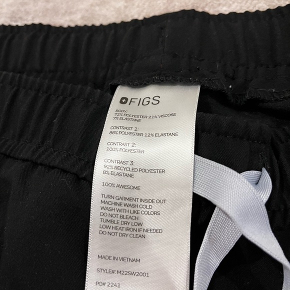 FIGS Technical Collection Axim Cargo Scrub Pants | Size L | Style M22SW2001 - Picture 4 of 7